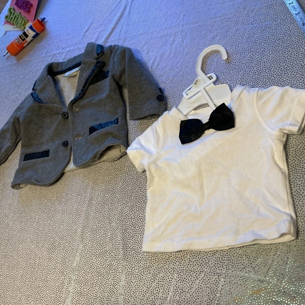 Miniclasix boys t shirt and vest size 3 months 0-12 lbs  new without tag